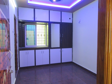 4) Li Id : 141 - Childrens Bedroom.JPG